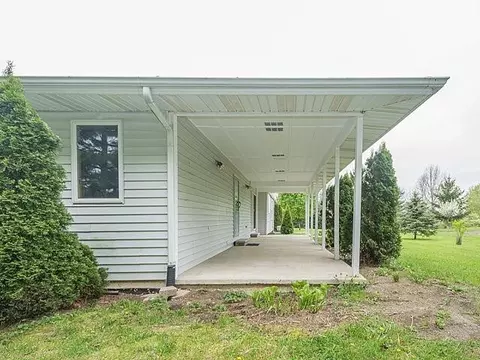 7536 Warner, Saline, MI 48176 photo 8