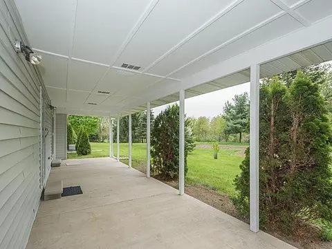 7536 Warner, Saline, MI 48176 photo 9