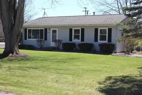 3875 Kaiser, Tecumseh, MI 49286 photo 2