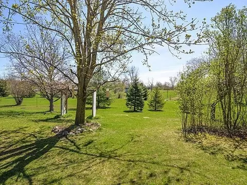 9492 Spring Hollow Ct, Dexter, MI 48130 photo 8
