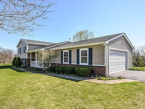 9492 Spring Hollow Ct, Dexter, MI 48130 photo 3