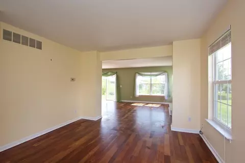 3646 View Dr, Dexter, MI 48130 photo 8