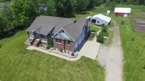 9770 Grames, Maybee, MI 48159 photo 5