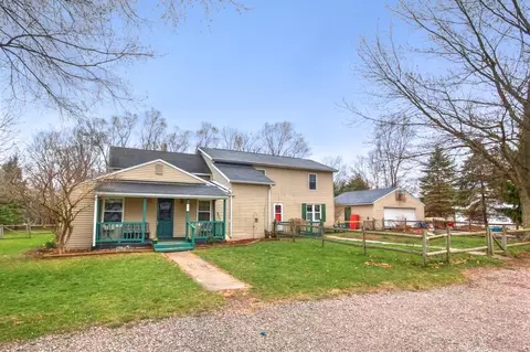 207 S Occidental Hwy, Tecumseh, MI 49286 photo 1