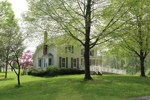 5015 Willow Rd, Saline, MI 48176 photo 1