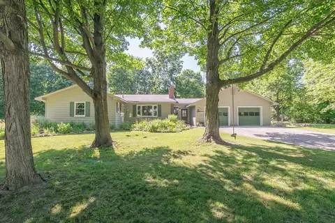 10992 Macon Rd, Saline, MI 48176 photo 1