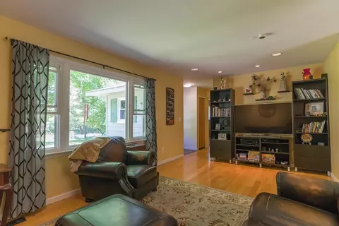 10992 Macon Rd, Saline, MI 48176 photo 6
