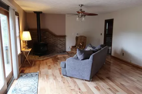 8743 Bunton Rd, Willis, MI 48191 photo 2