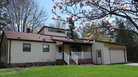 8743 Bunton Rd, Willis, MI 48191 photo 1