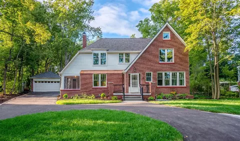 2026 Devonshire Rd, Ann Arbor, MI 48104 photo 1