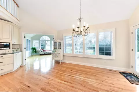 1045 Abbey Rd, Monroe, MI 48161 photo 7
