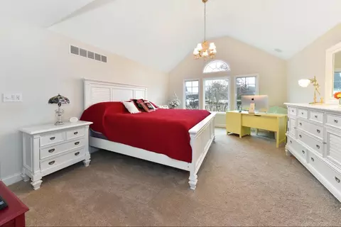 1045 Abbey Rd, Monroe, MI 48161 photo 13