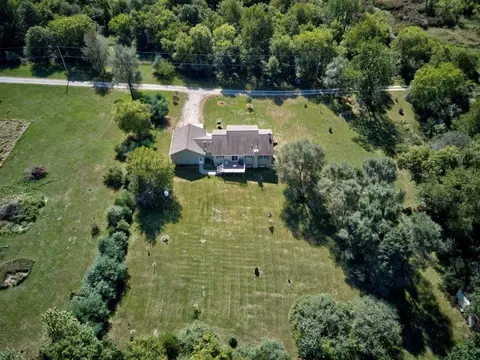 13123 Hadley Rd, Gregory, MI 48137 photo 2