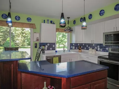 2190 Spring Ridge Dr, Ann Arbor, MI 48103 photo 12