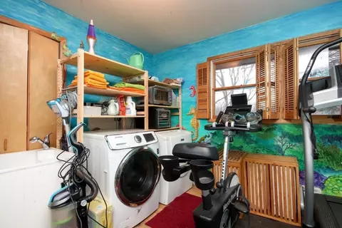 1022 Pine Tree Dr, Ann Arbor, MI 48103 photo 21