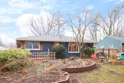 1022 Pine Tree Dr, Ann Arbor, MI 48103 photo 1