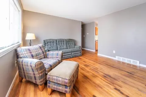 4908 Walker St, Wayne, MI 48184 photo 6