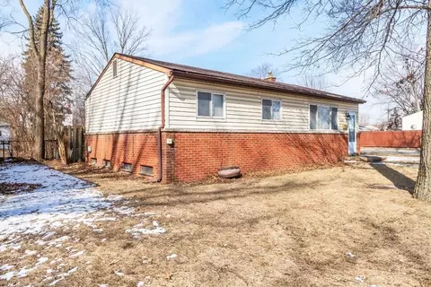 4908 Walker St, Wayne, MI 48184 photo 2