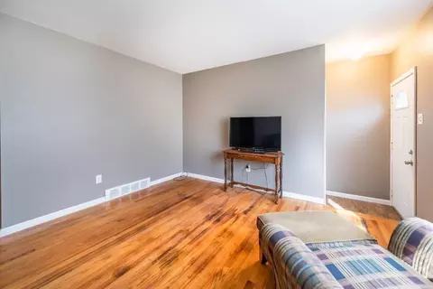 4908 Walker St, Wayne, MI 48184 photo 5