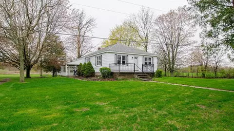 9470 Bunton Rd, Willis, MI 48191 photo 4