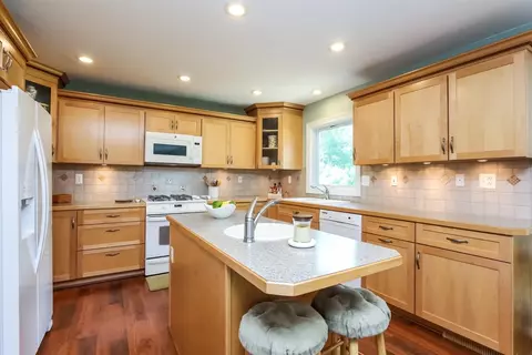 8316 Walsh Rd, Dexter, MI 48130 photo 5