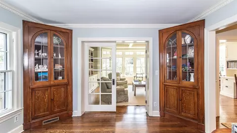 2122 Devonshire Rd, Ann Arbor, MI 48104 photo 9
