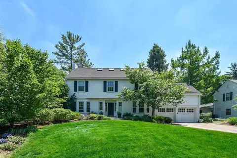 2122 Devonshire Rd, Ann Arbor, MI 48104 photo 1