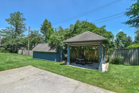 2122 Devonshire Rd, Ann Arbor, MI 48104 photo 61