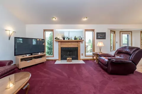 7569 Napoleon Rd, Jackson, MI 49201 photo 5
