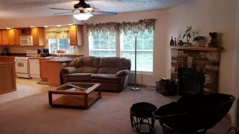23255 Bohn Rd, Belleville, MI 48111 photo 11