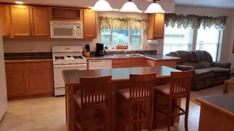23255 Bohn Rd, Belleville, MI 48111 photo 7