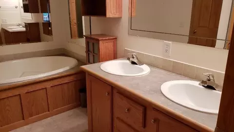 23255 Bohn Rd, Belleville, MI 48111 photo 16