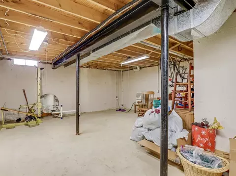 2891 Silver Spring Dr, Ann Arbor, MI 48103 photo 35