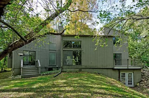 8032 Donovan Rd, Dexter, MI 48130 photo 2