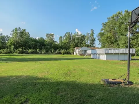 8286 Liss Rd, Willis, MI 48191 photo 9