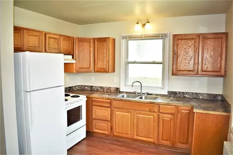 115 E Main St, Milan, MI 48160 photo 6