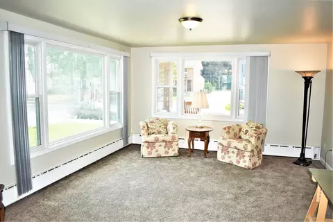 115 E Main St, Milan, MI 48160 photo 3