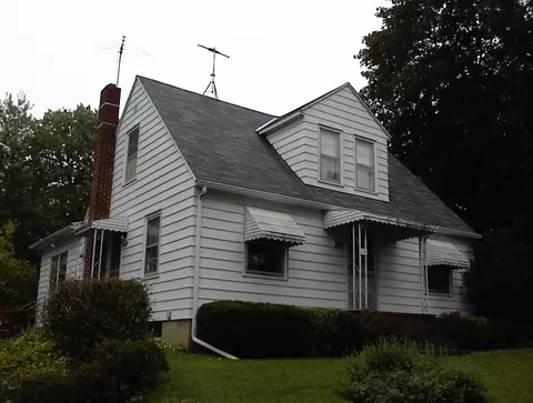 209 S Williams St, Saline, MI 48176 photo 2