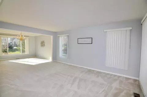 129 Pinehurst Dr, Canton, MI 48188 photo 9