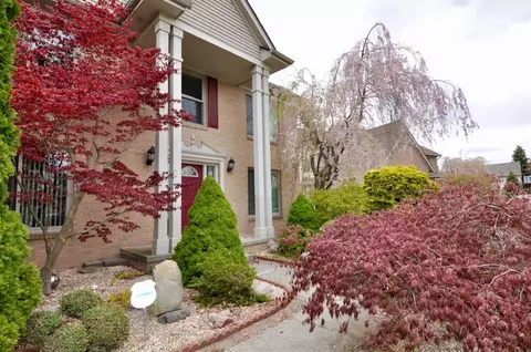 129 Pinehurst Dr, Canton, MI 48188 photo 3