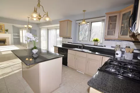 129 Pinehurst Dr, Canton, MI 48188 photo 25