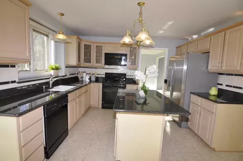 129 Pinehurst Dr, Canton, MI 48188 photo 20