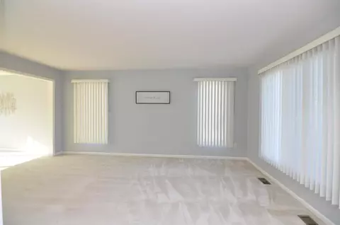 129 Pinehurst Dr, Canton, MI 48188 photo 8