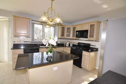 129 Pinehurst Dr, Canton, MI 48188 photo 24