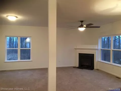 726 Forest St, Dundee, MI 48131 photo 6