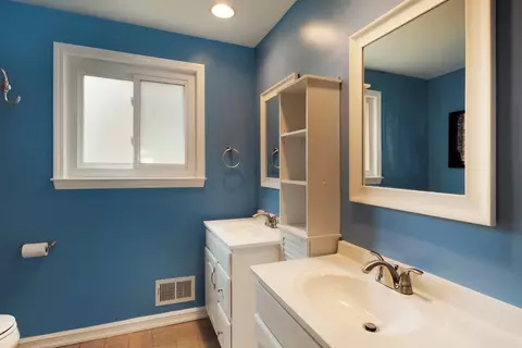 481 Springbrook Cres, Saline, MI 48176 photo 17