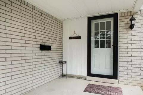 481 Springbrook Cres, Saline, MI 48176 photo 5