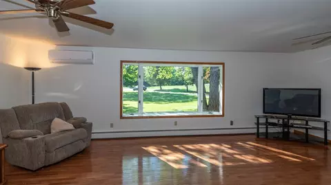 5808 N Maple Rd, Saline, MI 48176 photo 8