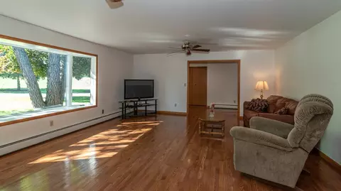 5808 N Maple Rd, Saline, MI 48176 photo 9