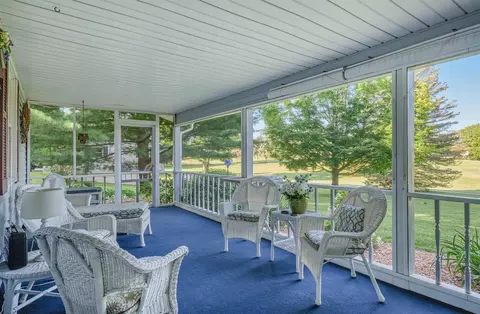6900 Eastbourne Dr, Gregory, MI 48137 photo 3